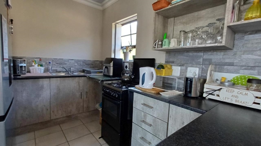 2 Bedroom Property for Sale in Vakansieplaas Western Cape